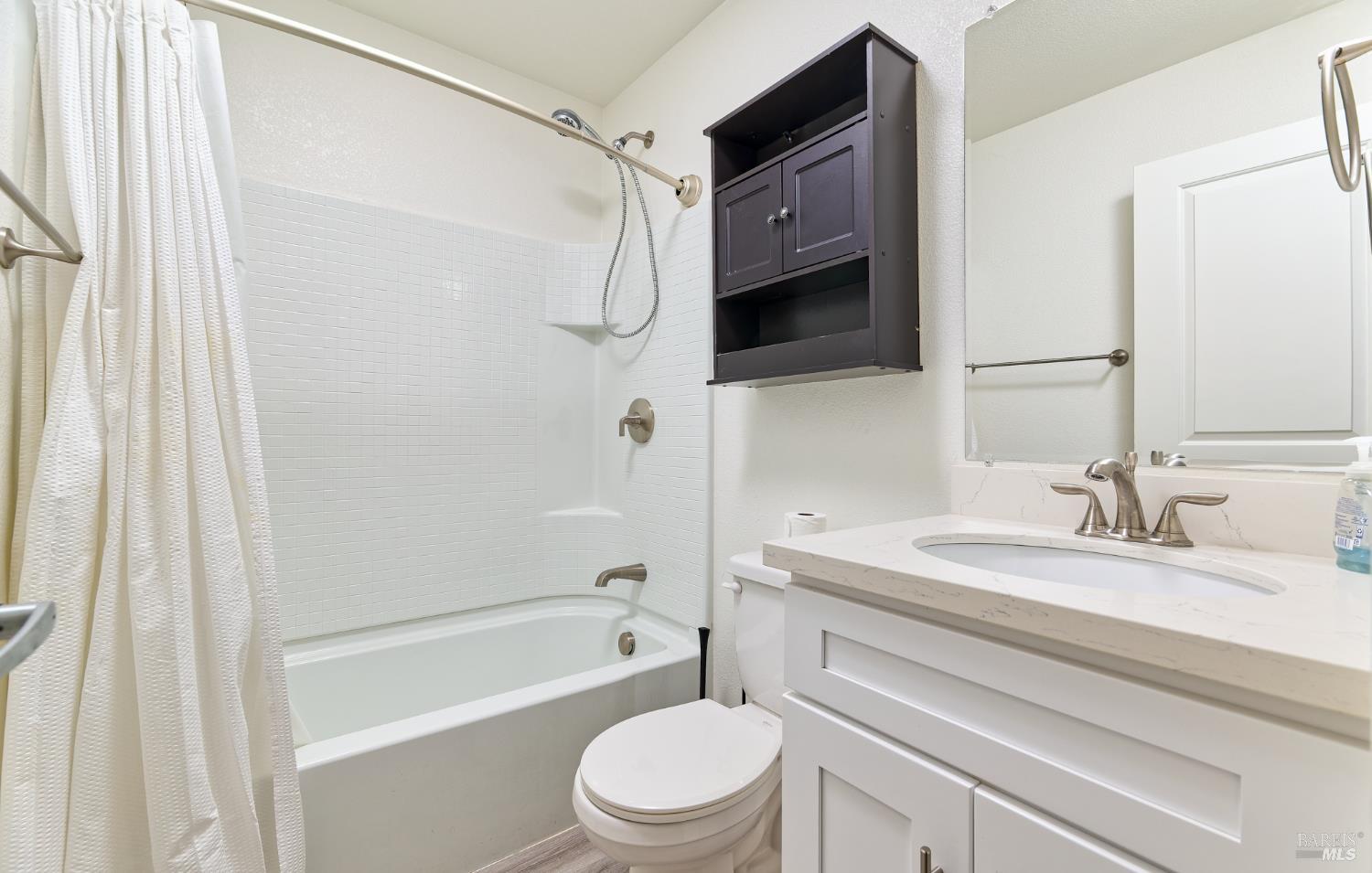 Detail Gallery Image 14 of 19 For 1282 Lindberg Ln, Petaluma,  CA 94954 - 4 Beds | 1/1 Baths