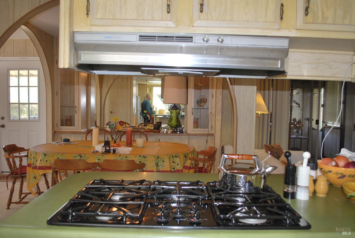 Detail Gallery Image 13 of 24 For 123 Bear Flag Rd, Sonoma,  CA 95476 - 2 Beds | 2 Baths