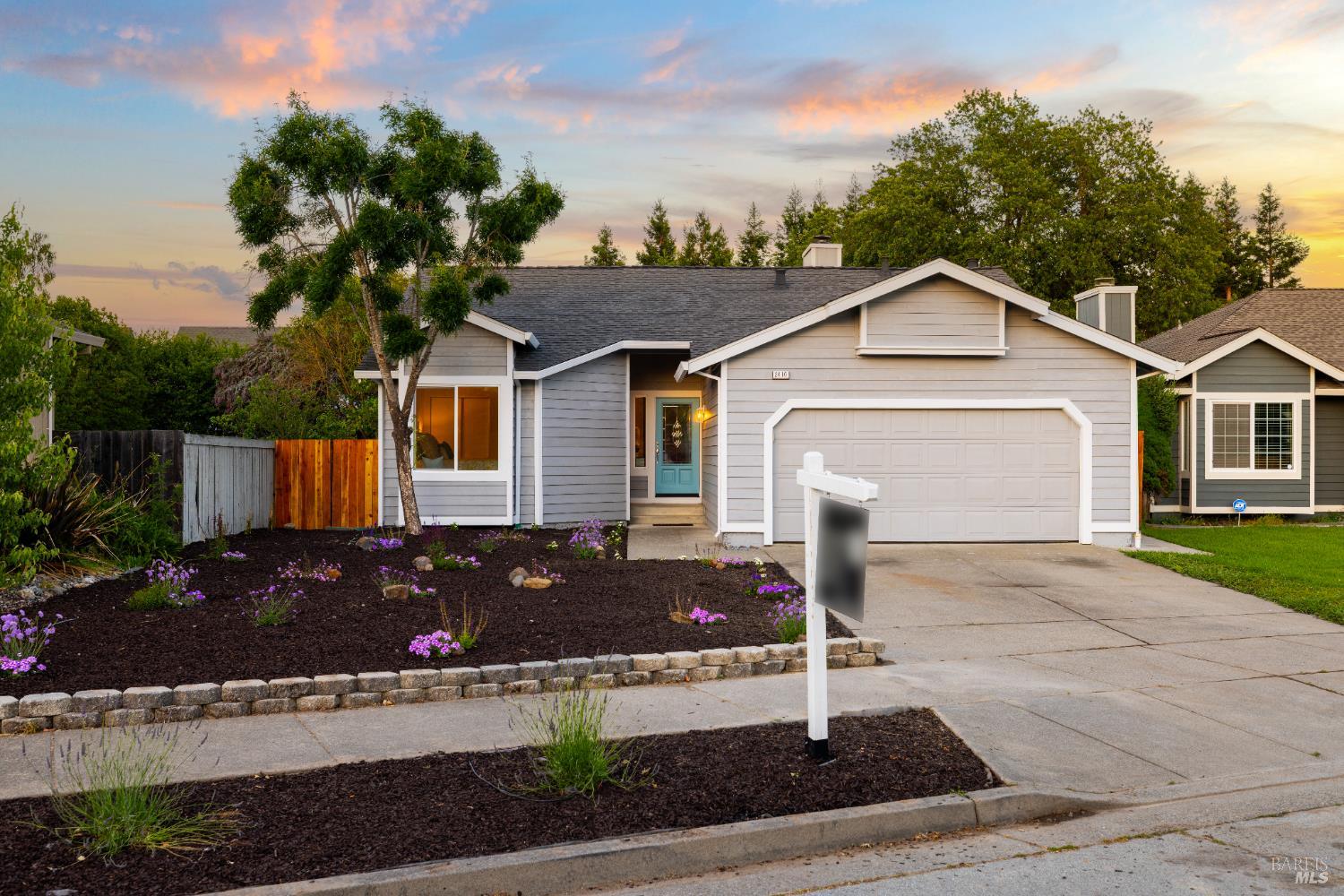 Detail Gallery Image 1 of 23 For 2410 Pinercrest Dr, Santa Rosa,  CA 95403 - 3 Beds | 2 Baths