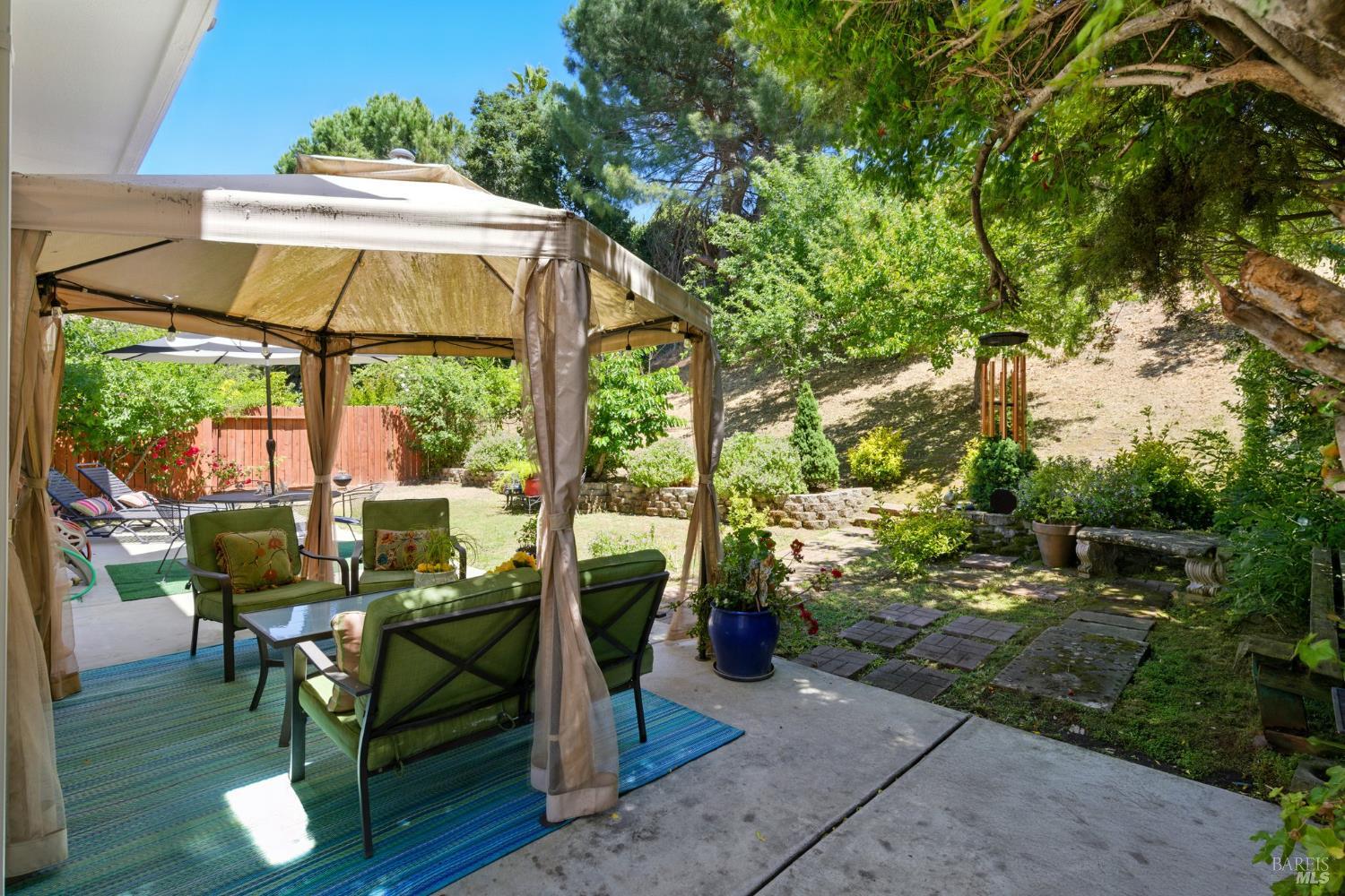 Detail Gallery Image 35 of 49 For 138 Nicole Way, Vallejo,  CA 94589 - 3 Beds | 2/1 Baths