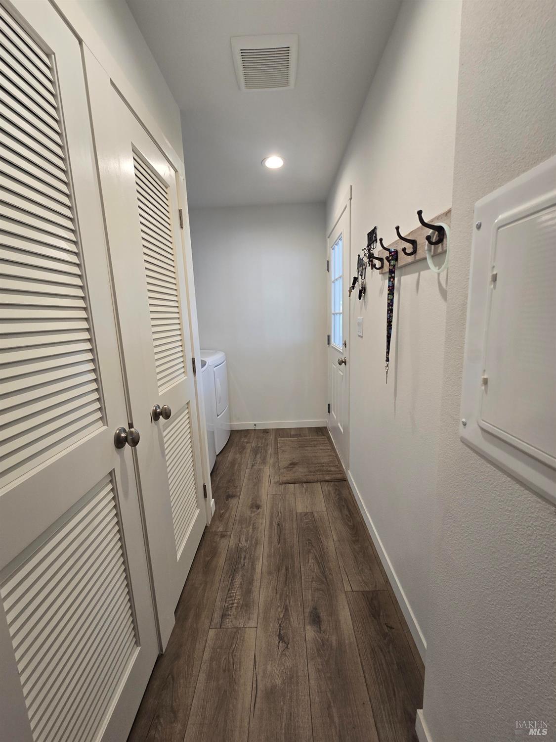 Detail Gallery Image 26 of 26 For 300 Stony Point Rd 403, Petaluma,  CA 94952 - 3 Beds | 2 Baths