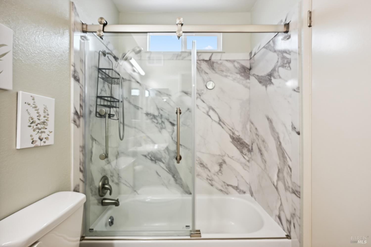 Detail Gallery Image 24 of 39 For 1408 Serpilio Way, Petaluma,  CA 94954 - 3 Beds | 2 Baths
