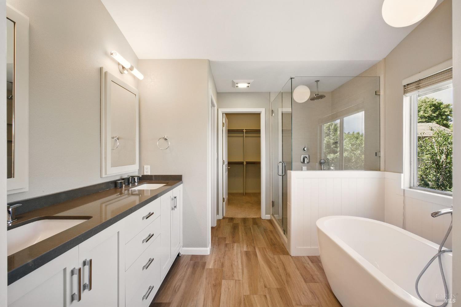 Detail Gallery Image 22 of 49 For 4234 Kingsford Dr, Napa,  CA 94558 - 4 Beds | 2/1 Baths