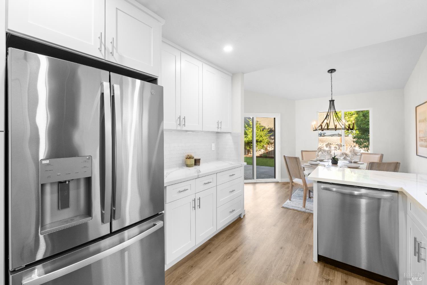 Detail Gallery Image 9 of 23 For 2410 Pinercrest Dr, Santa Rosa,  CA 95403 - 3 Beds | 2 Baths