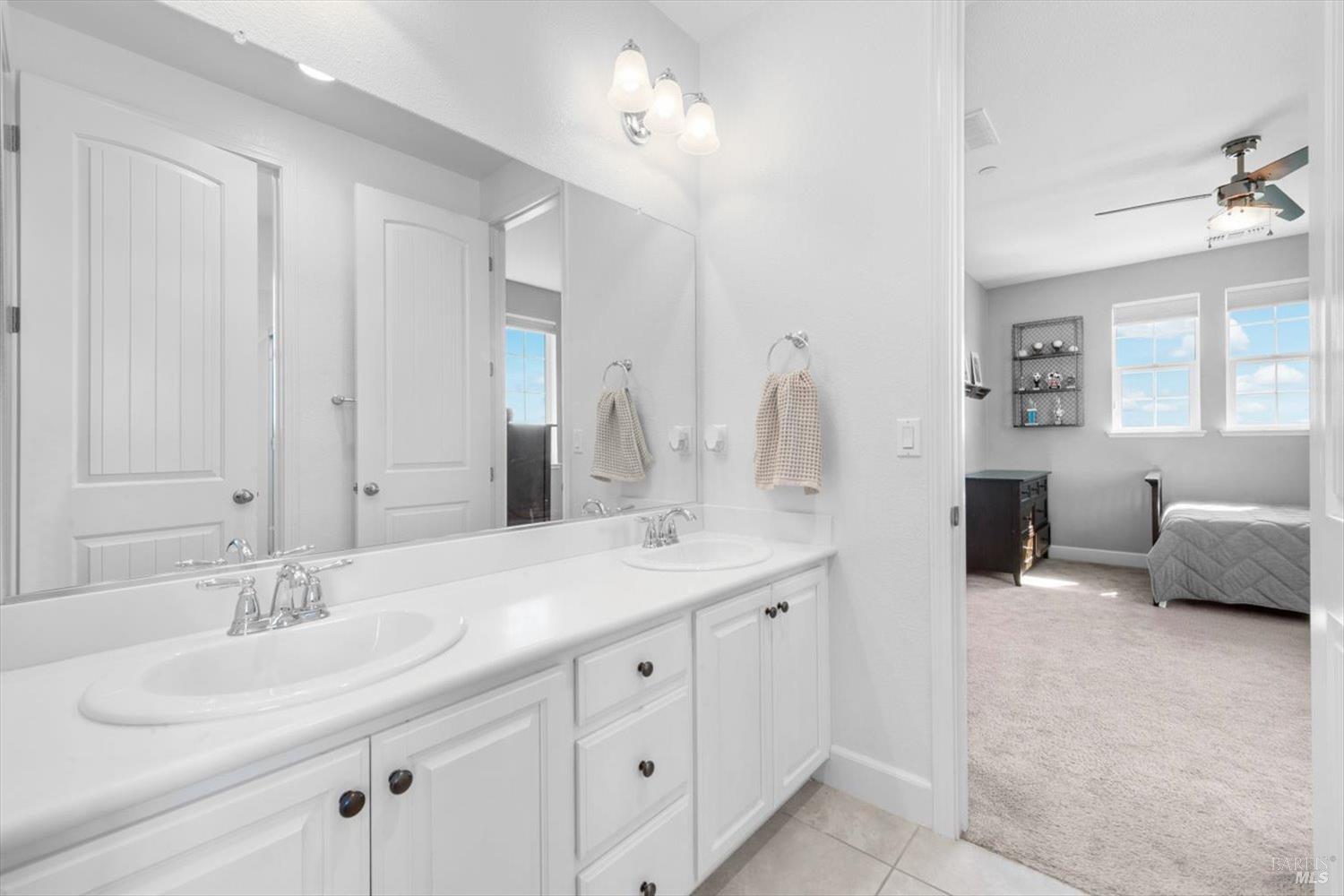 Detail Gallery Image 48 of 66 For 4012 Jade Crest Hill Way, Vacaville,  CA 95688 - 6 Beds | 4/1 Baths