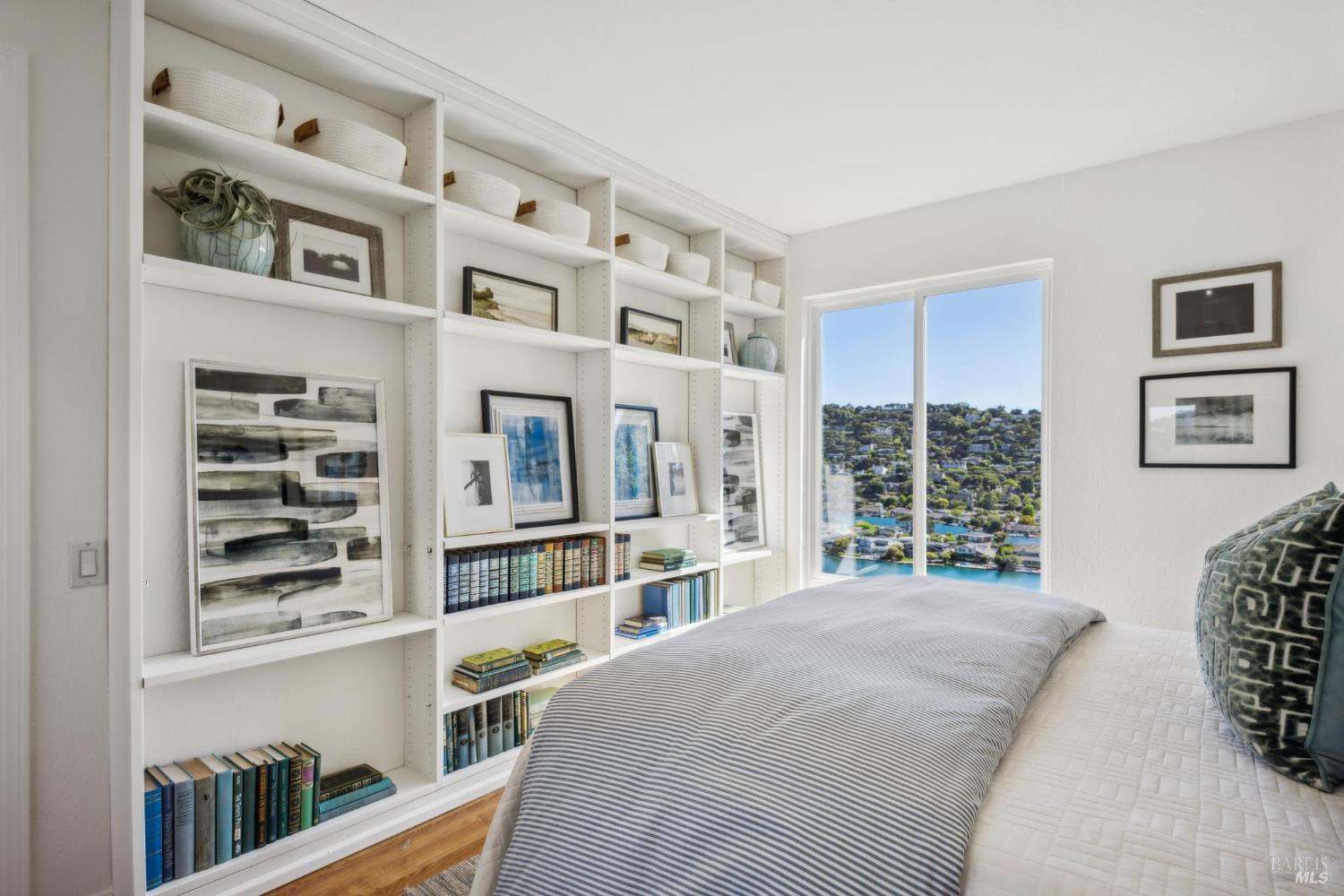 Detail Gallery Image 33 of 46 For 15 Harbor Oak Dr #12,  Tiburon,  CA 94920 - 2 Beds | 2 Baths