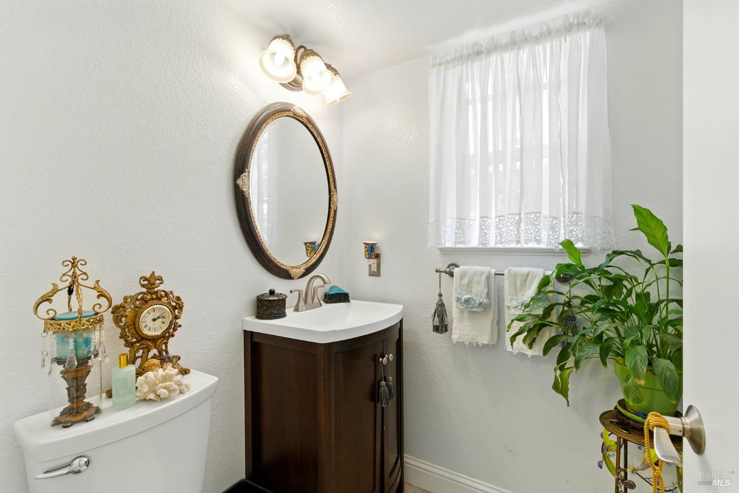 Detail Gallery Image 20 of 49 For 138 Nicole Way, Vallejo,  CA 94589 - 3 Beds | 2/1 Baths