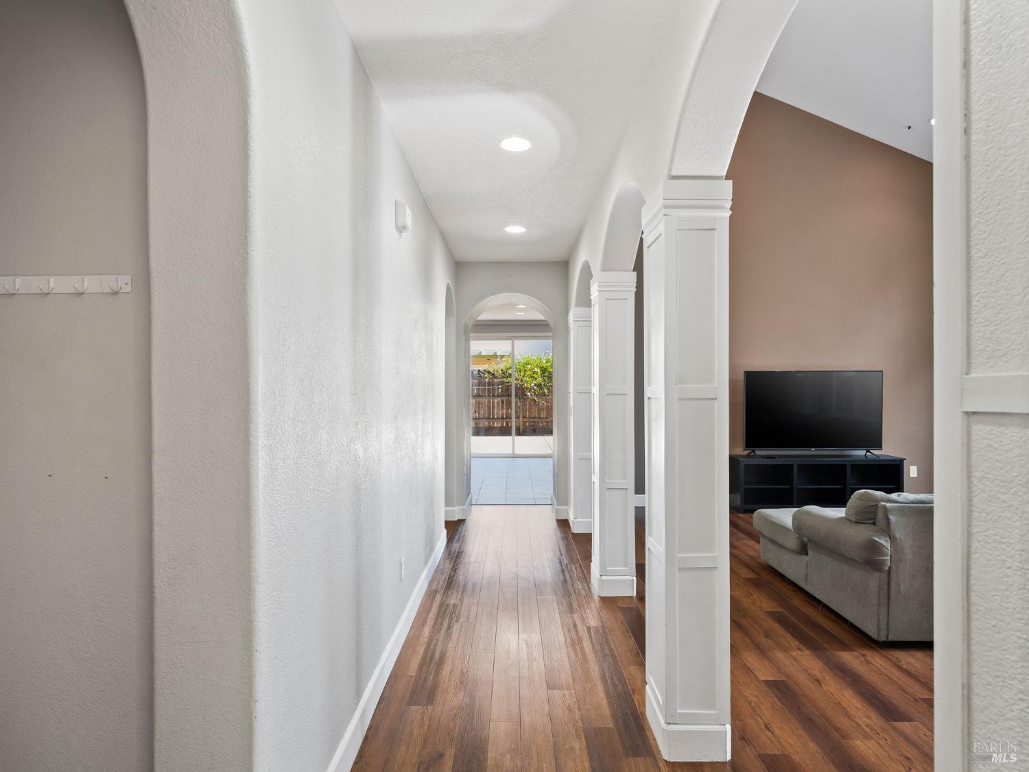 Detail Gallery Image 29 of 72 For 630 Purple Martin Dr, Vacaville,  CA 95687 - 5 Beds | 3/1 Baths