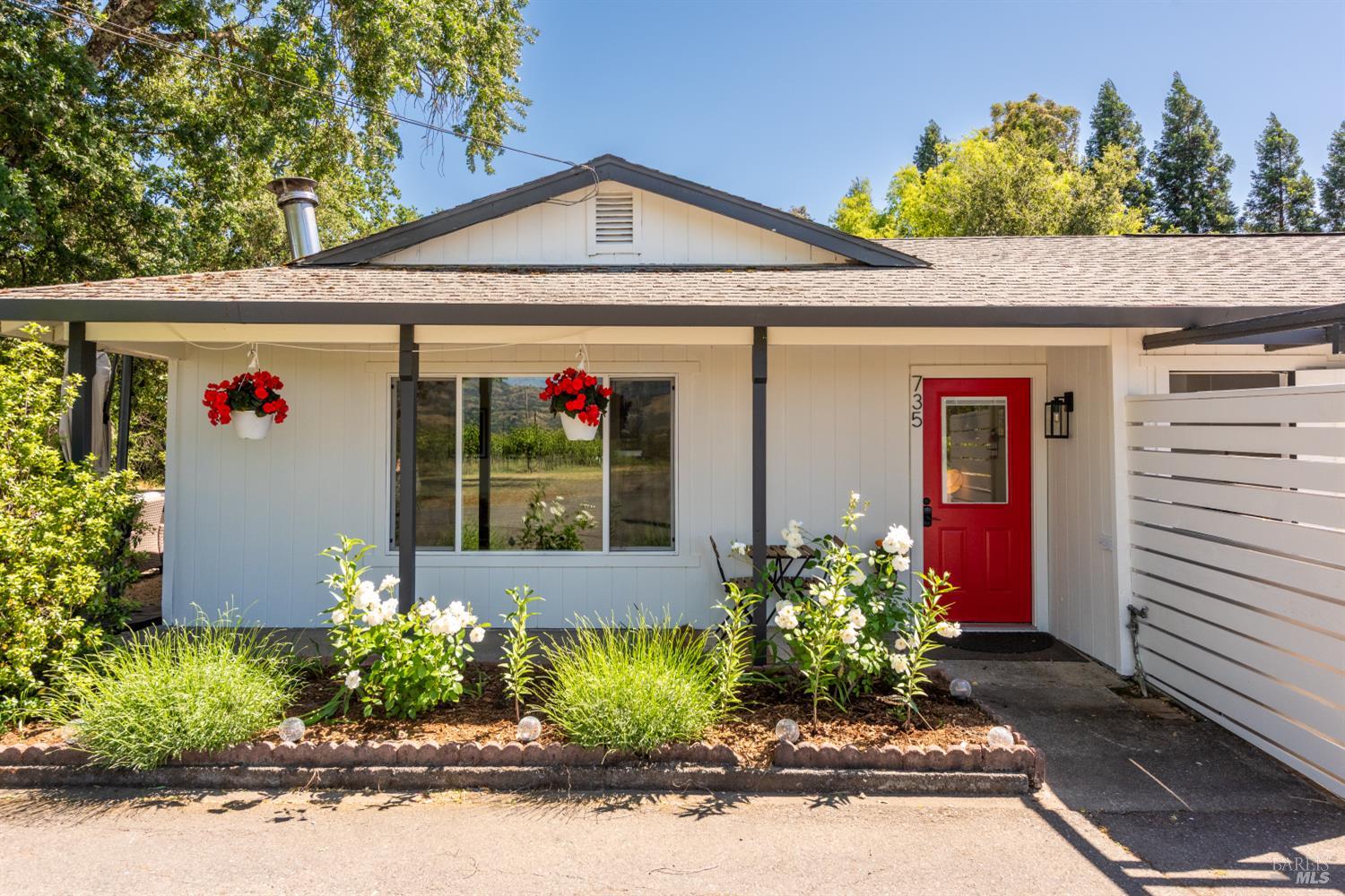 Detail Gallery Image 33 of 82 For 725 Lytton Station Rd, Healdsburg,  CA 95448 - – Beds | – Baths