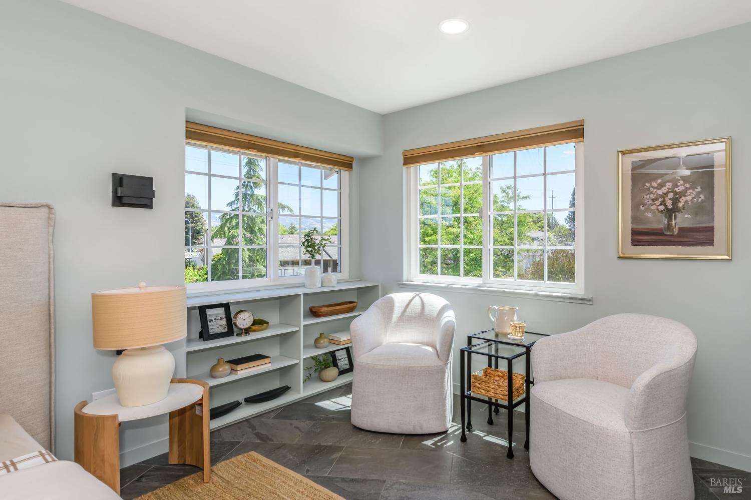 Detail Gallery Image 44 of 50 For 1721 Northstar Dr, Petaluma,  CA 94954 - 3 Beds | 2/1 Baths