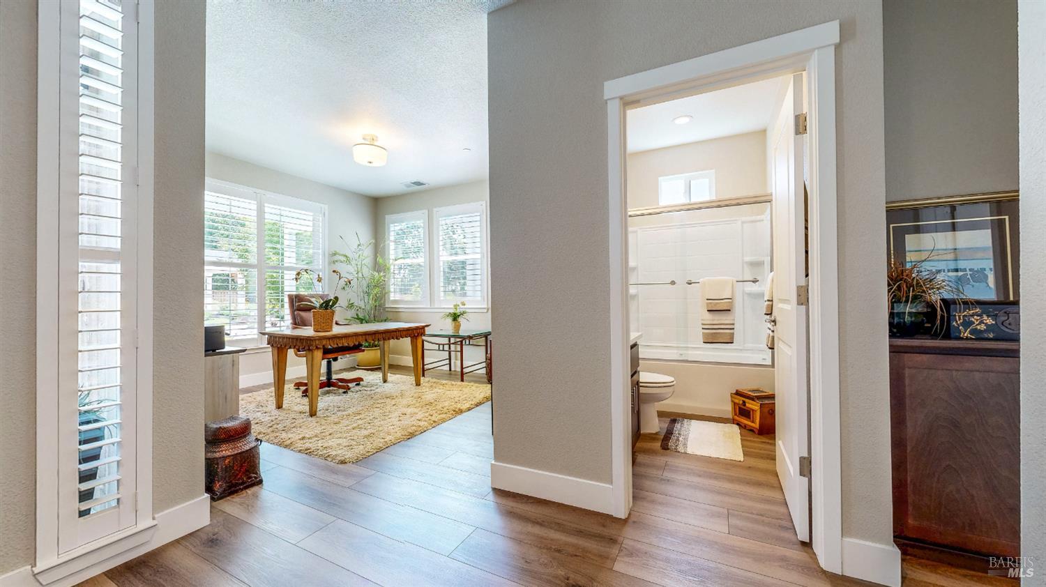 Detail Gallery Image 32 of 49 For 1431 Acorn Way, Windsor,  CA 95492 - 2 Beds | 2 Baths