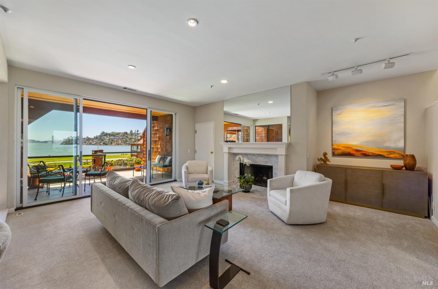Detail Gallery Image 13 of 46 For 1910 Mar West St, Tiburon,  CA 94920 - 3 Beds | 2/1 Baths
