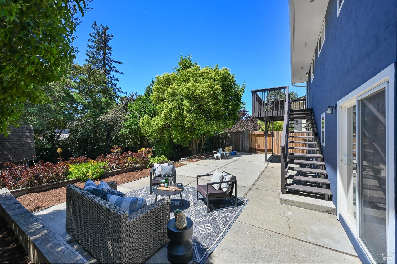 Detail Gallery Image 36 of 44 For 663 Cherry St, Novato,  CA 94945 - 3 Beds | 2 Baths