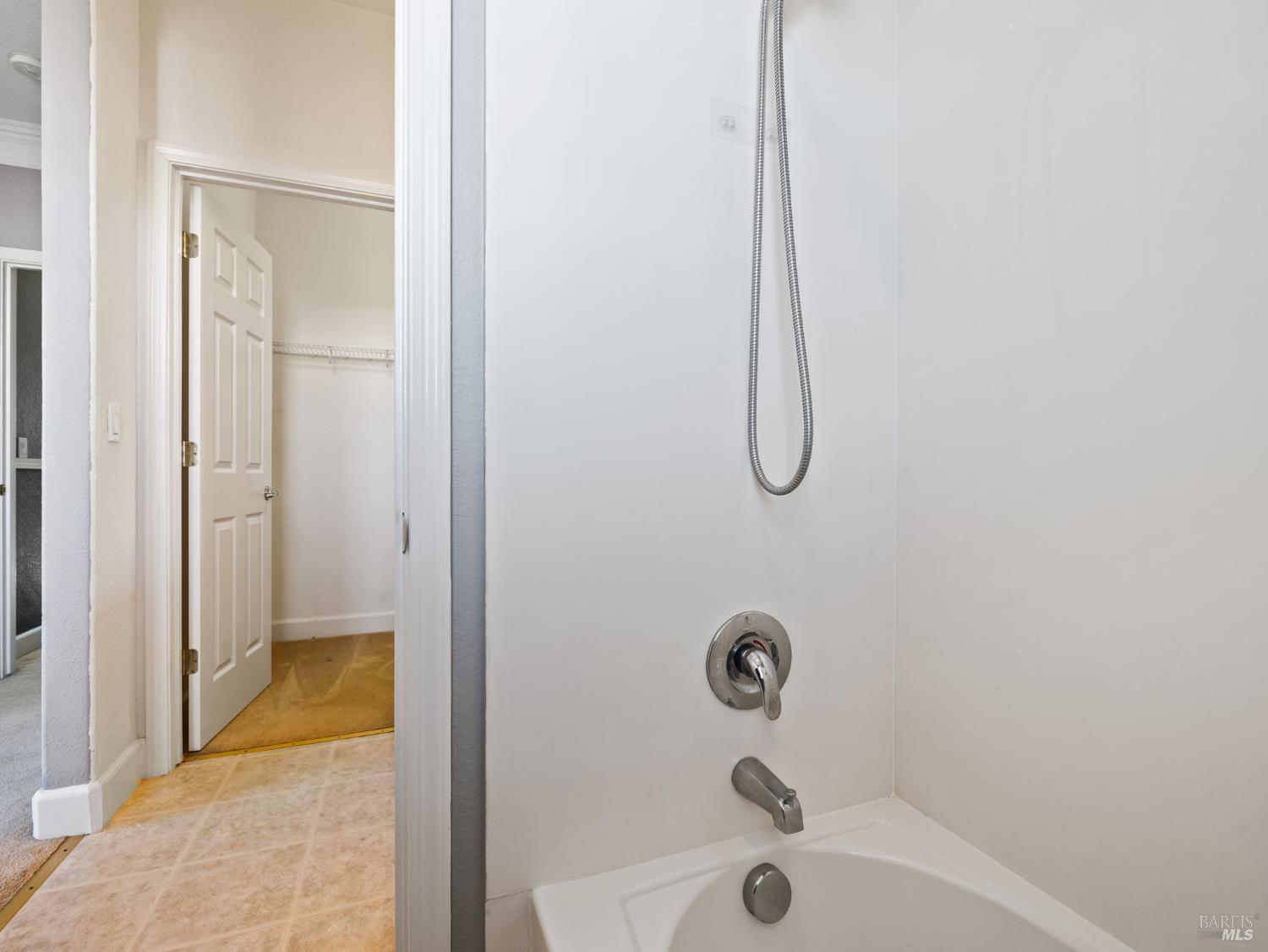 Detail Gallery Image 64 of 72 For 630 Purple Martin Dr, Vacaville,  CA 95687 - 5 Beds | 3/1 Baths