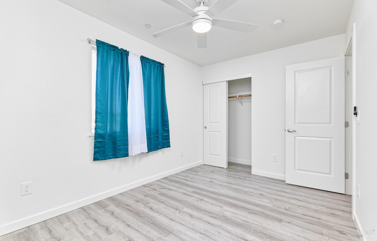 Detail Gallery Image 12 of 19 For 1282 Lindberg Ln, Petaluma,  CA 94954 - 4 Beds | 1/1 Baths