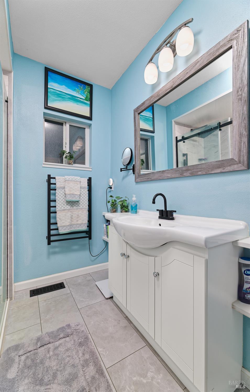 Detail Gallery Image 17 of 28 For 46 N 4th St, Rio Vista,  CA 94571 - 2 Beds | 1/1 Baths
