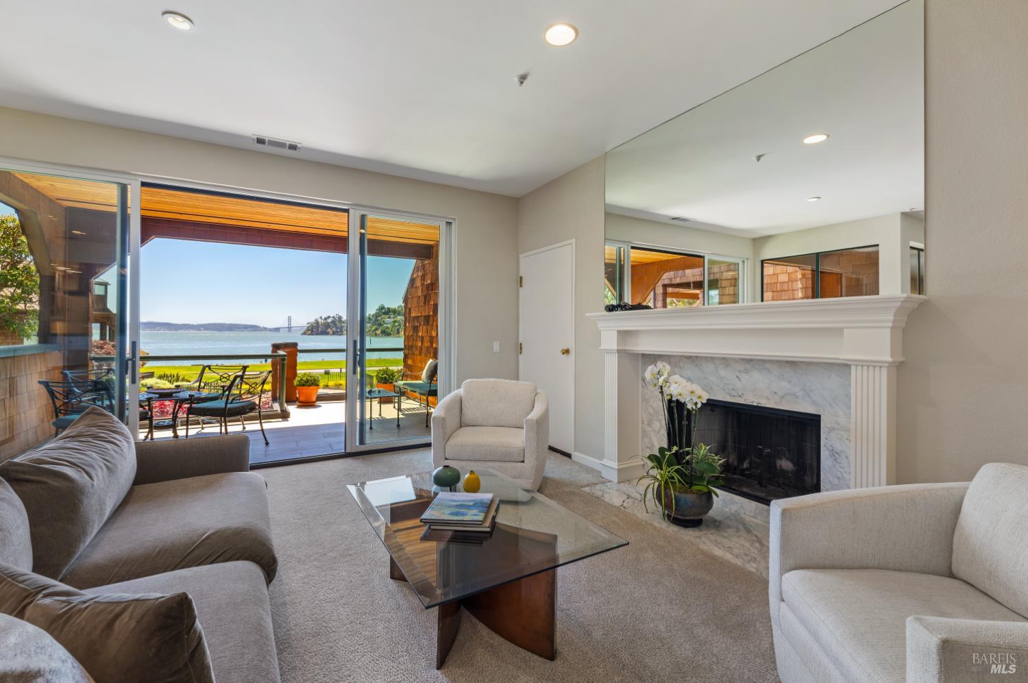 Detail Gallery Image 14 of 46 For 1910 Mar West St, Tiburon,  CA 94920 - 3 Beds | 2/1 Baths