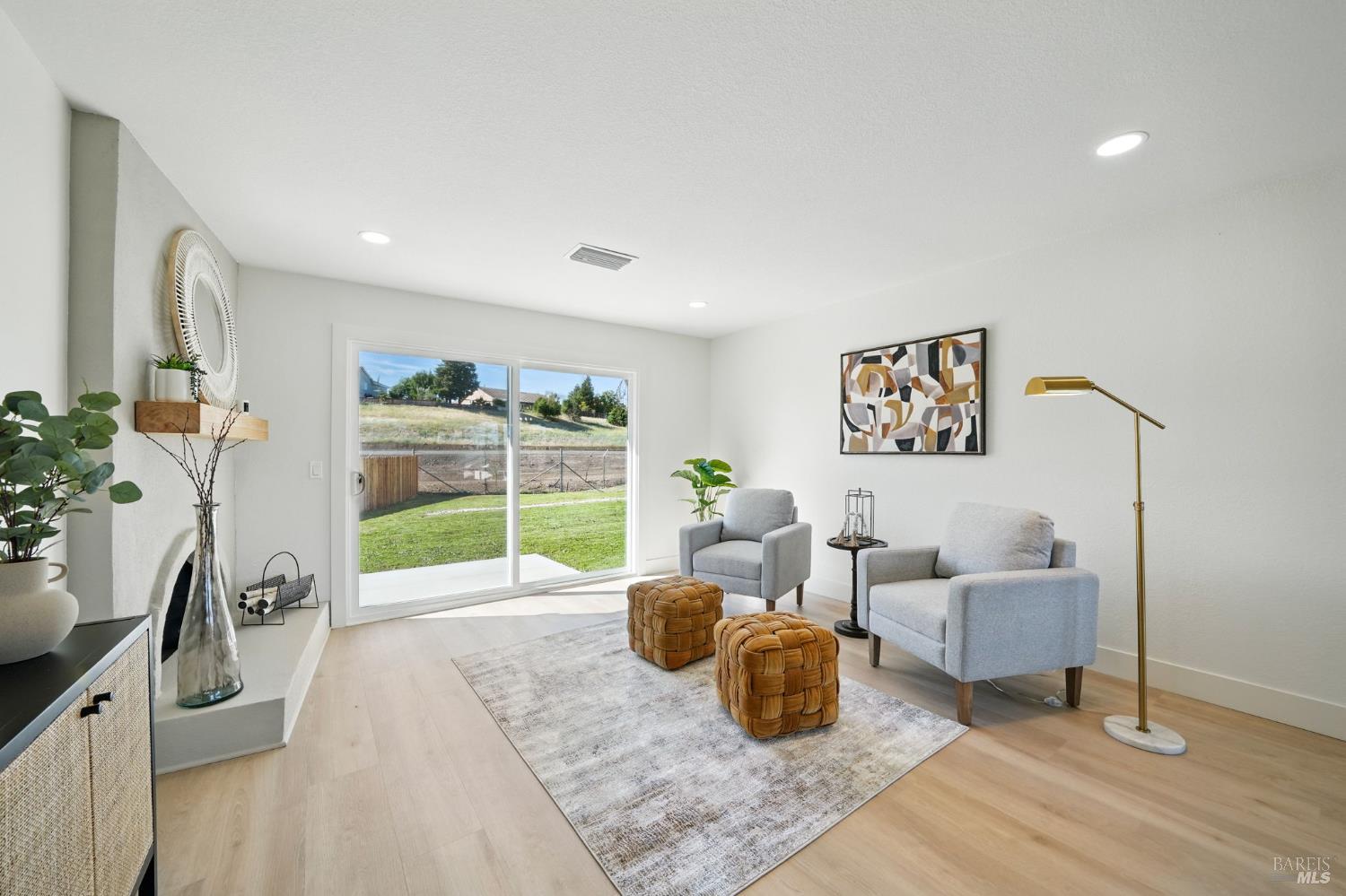 Detail Gallery Image 8 of 28 For 2790 Vista Grande Unkn, Fairfield,  CA 94534 - 3 Beds | 2 Baths