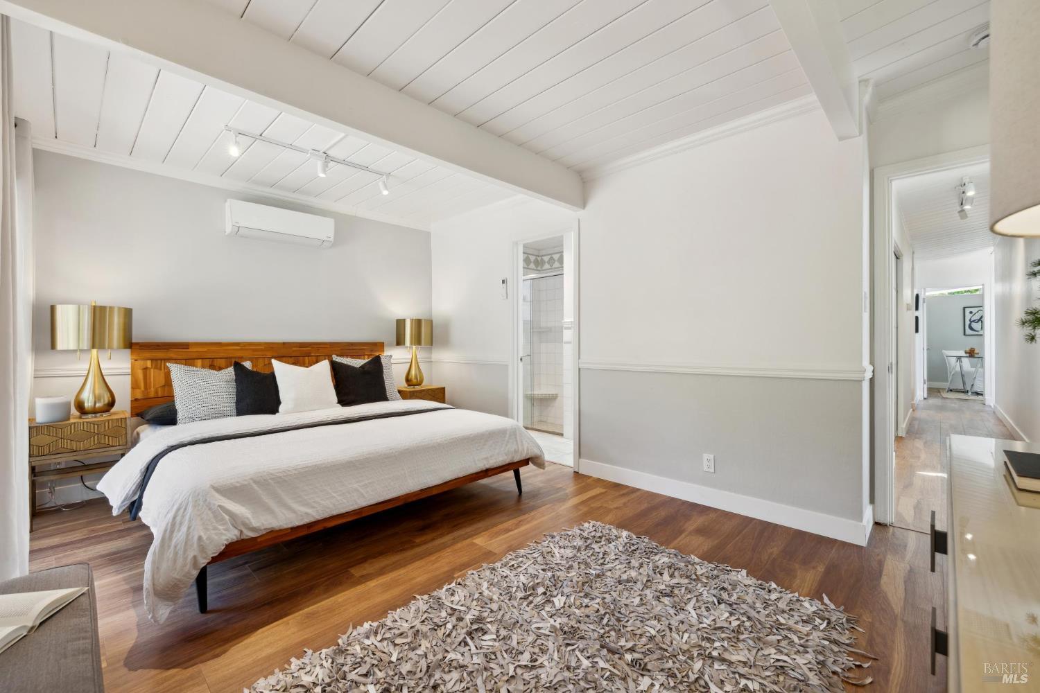 Detail Gallery Image 32 of 52 For 100 De La Guerra Rd, San Rafael,  CA 94903 - 4 Beds | 2 Baths