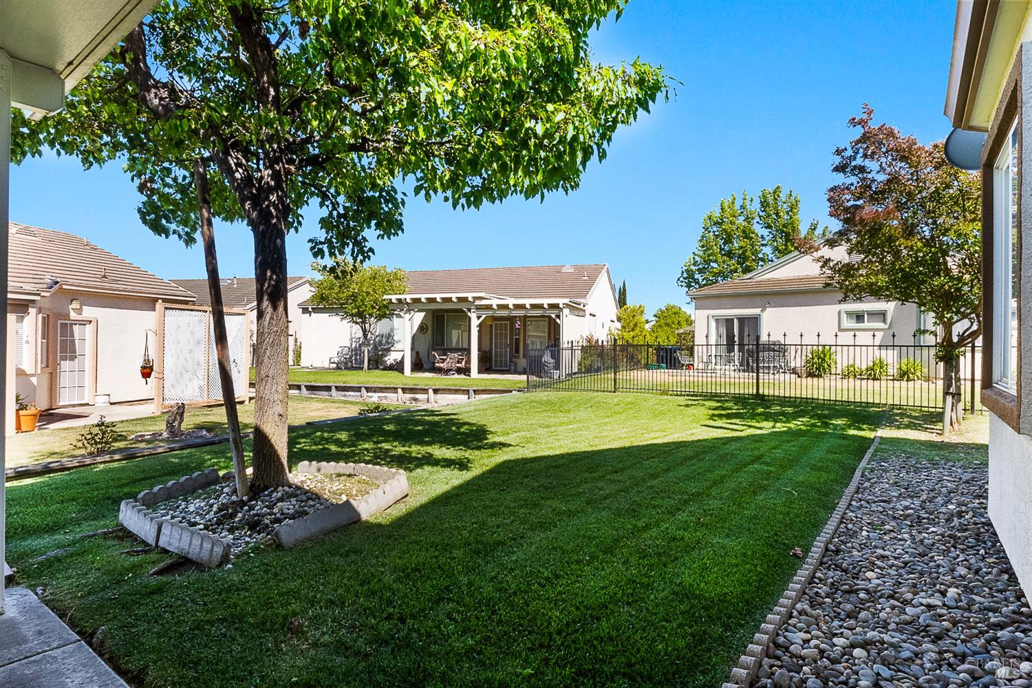 Detail Gallery Image 27 of 30 For 714 Cherry Hills Ln, Rio Vista,  CA 94571 - 2 Beds | 2 Baths