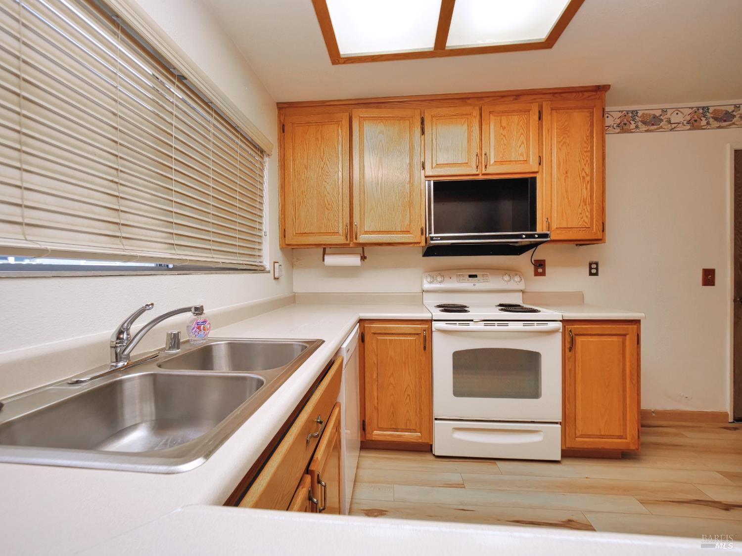 Detail Gallery Image 12 of 30 For 2136 Alturas Ct, Fairfield,  CA 94534 - 3 Beds | 2 Baths