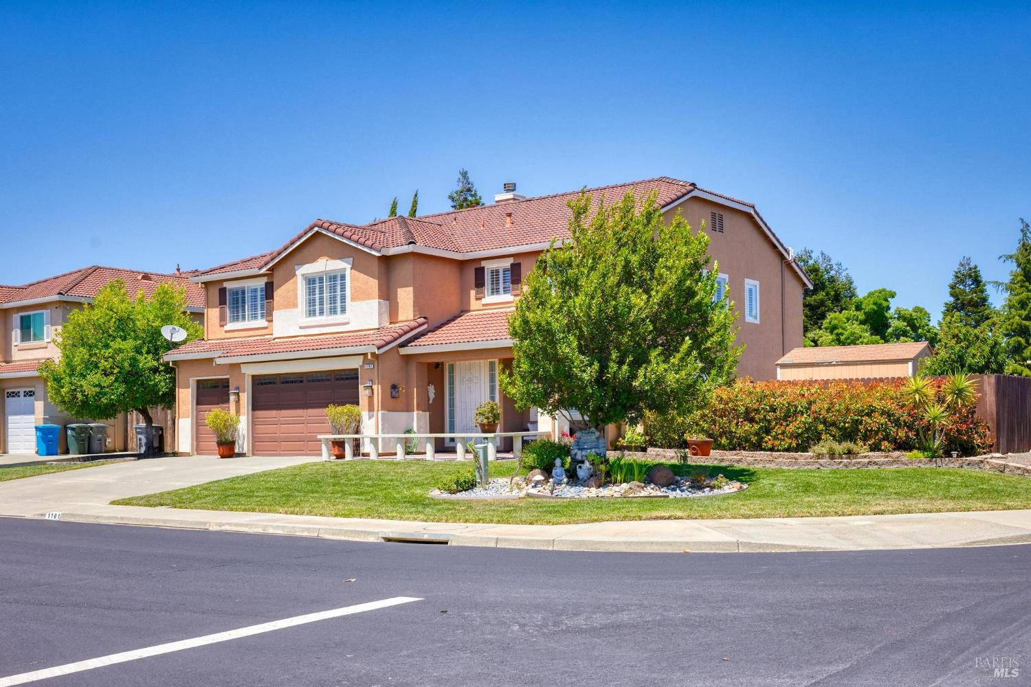 Detail Gallery Image 3 of 64 For 1101 Wildplum Ct, Vacaville,  CA 95687 - 6 Beds | 3 Baths
