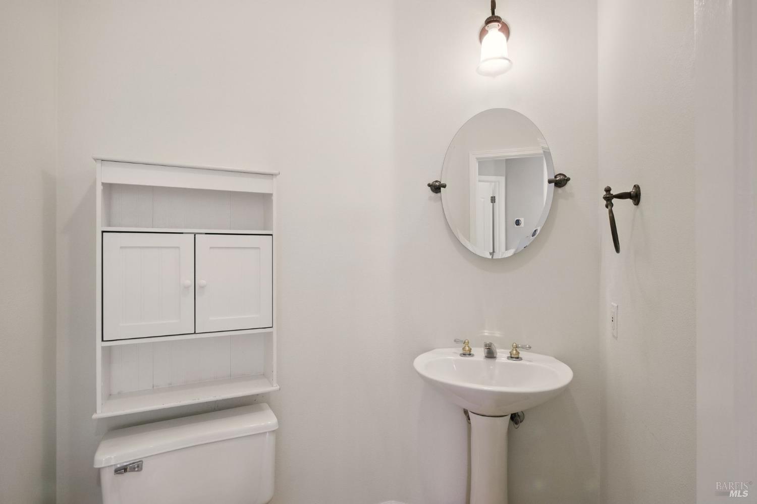 Detail Gallery Image 15 of 49 For 4234 Kingsford Dr, Napa,  CA 94558 - 4 Beds | 2/1 Baths