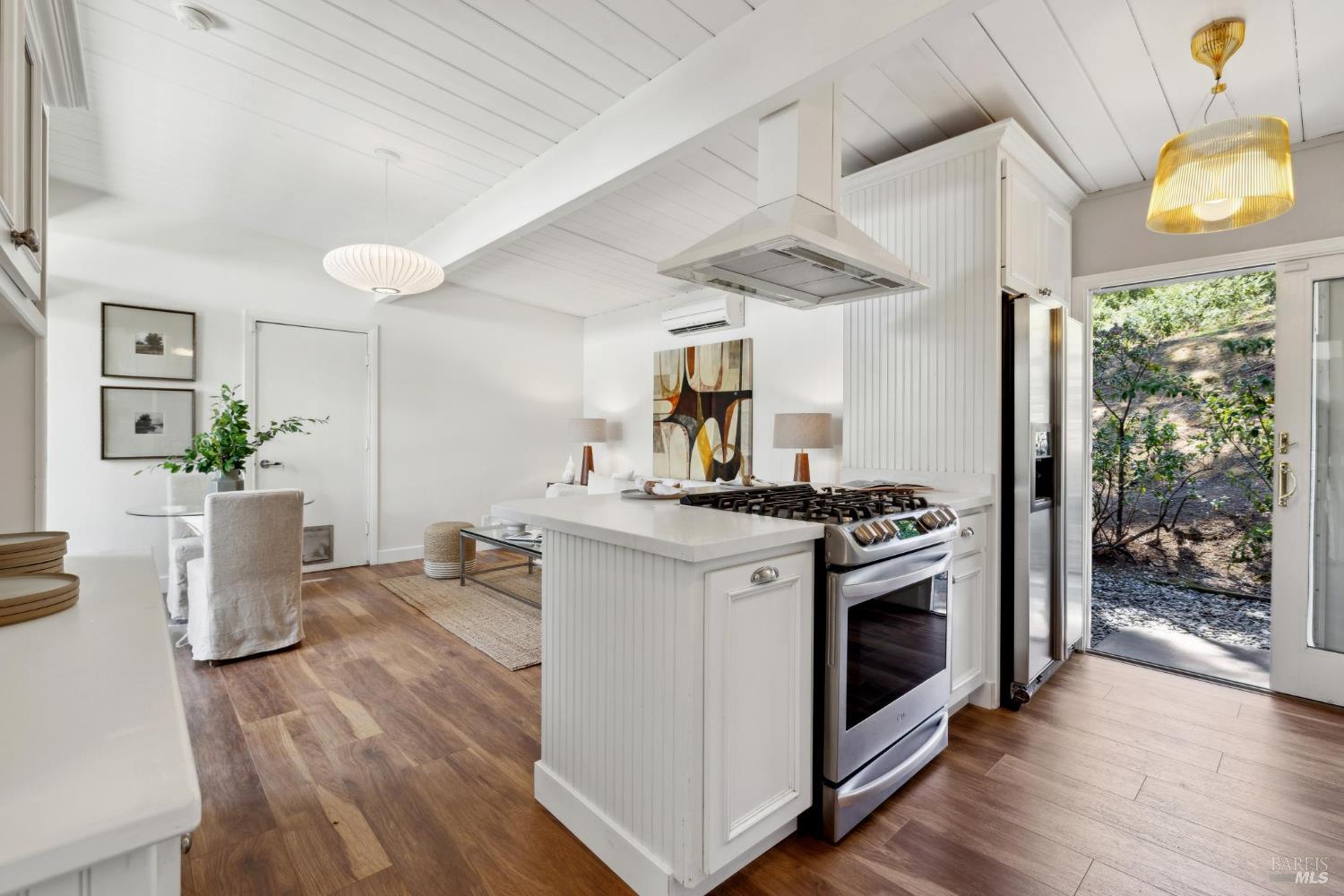 Detail Gallery Image 26 of 52 For 100 De La Guerra Rd, San Rafael,  CA 94903 - 4 Beds | 2 Baths