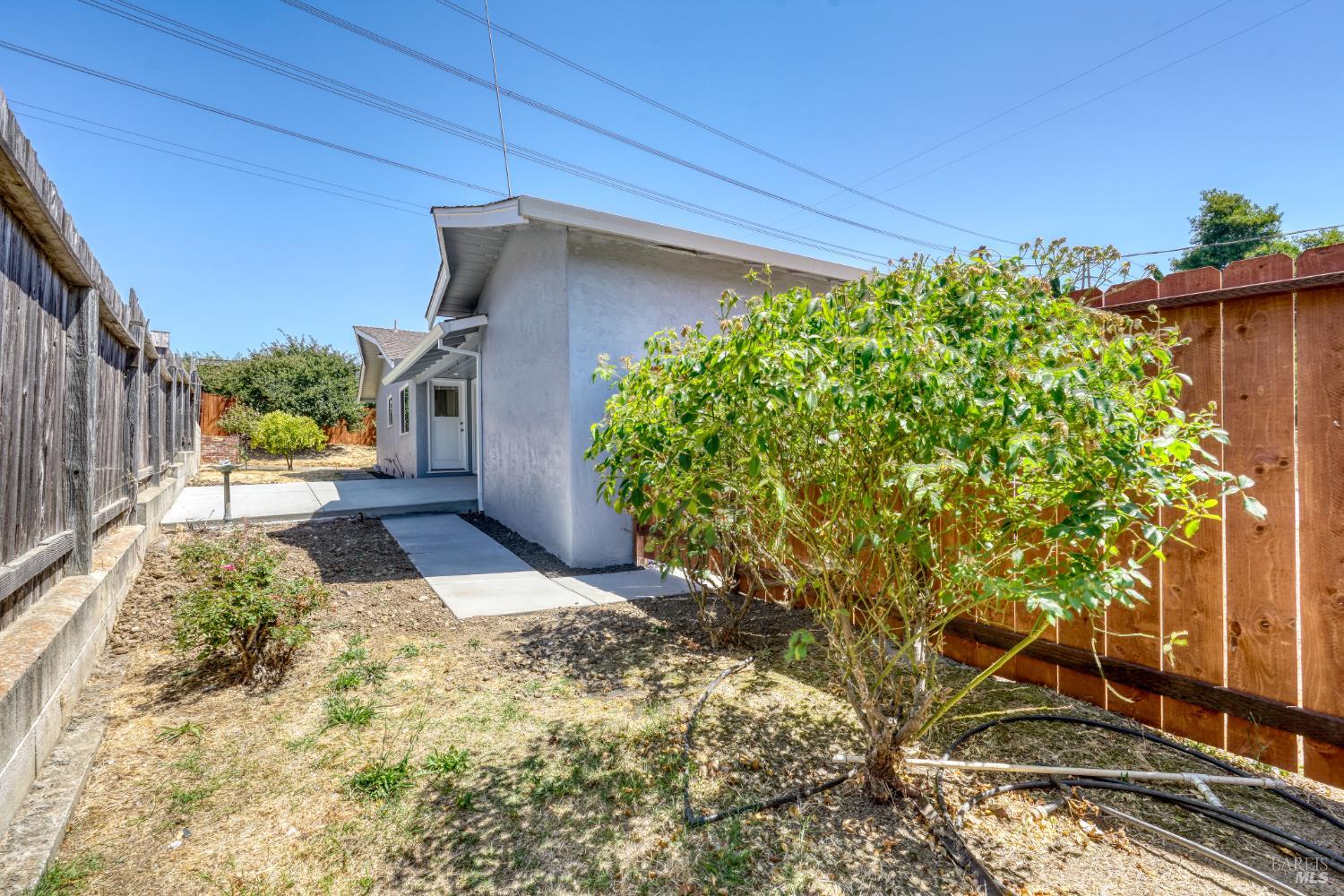 Detail Gallery Image 13 of 23 For 1004 Fulton Ave, Vallejo,  CA 94591 - 3 Beds | 2 Baths