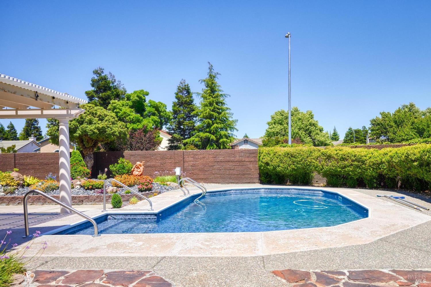Detail Gallery Image 45 of 64 For 1101 Wildplum Ct, Vacaville,  CA 95687 - 6 Beds | 3 Baths
