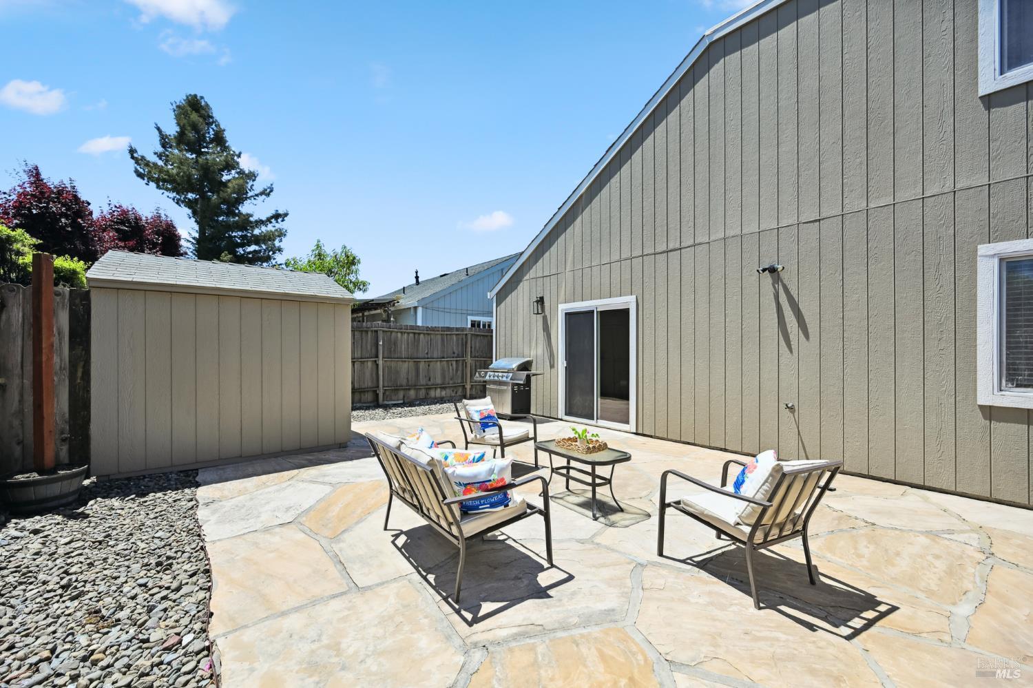 Detail Gallery Image 35 of 39 For 1408 Serpilio Way, Petaluma,  CA 94954 - 3 Beds | 2 Baths