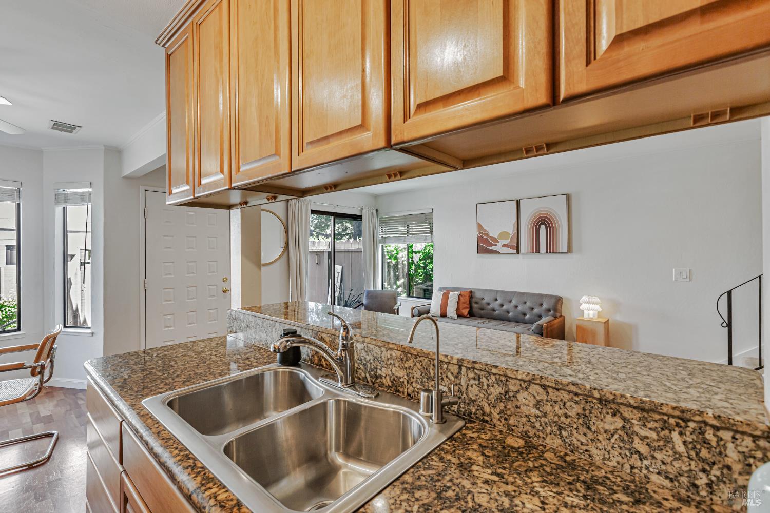 Detail Gallery Image 11 of 33 For 111 Cheda Ln, Novato,  CA 94947 - 2 Beds | 1 Baths