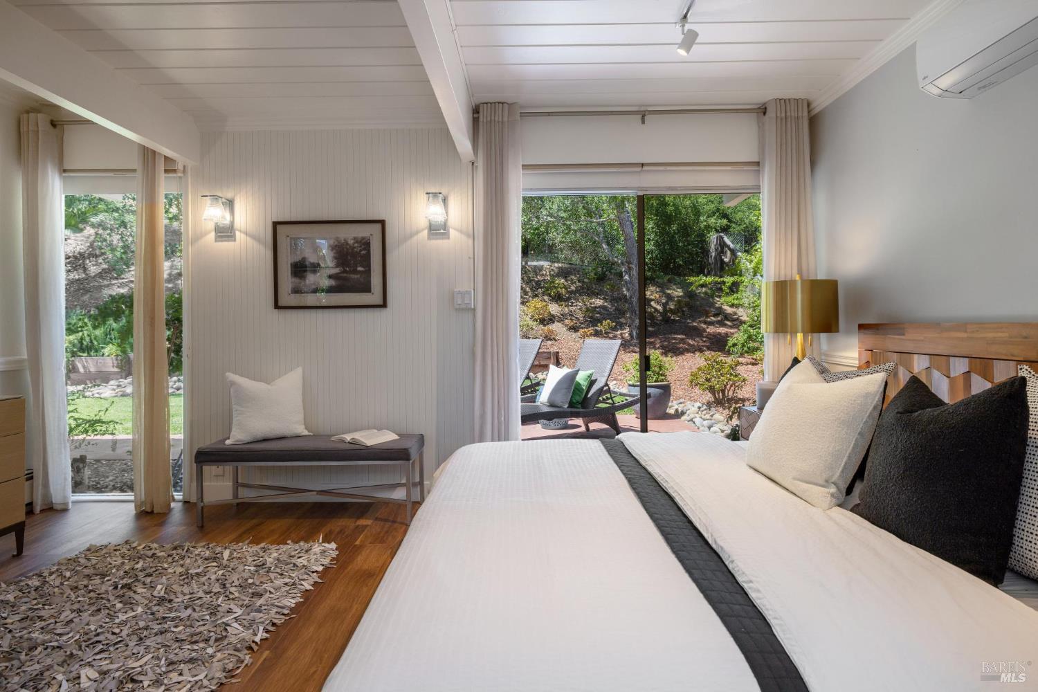 Detail Gallery Image 33 of 52 For 100 De La Guerra Rd, San Rafael,  CA 94903 - 4 Beds | 2 Baths