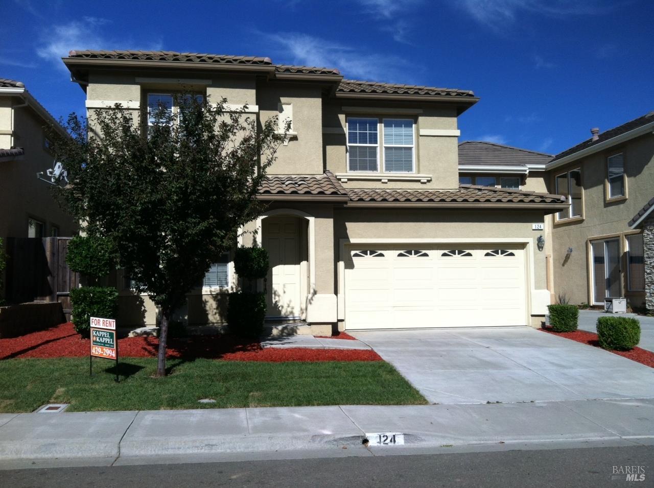 Detail Gallery Image 1 of 11 For 124 Palermo Way, Vacaville,  CA 95688 - 4 Beds | 2/1 Baths