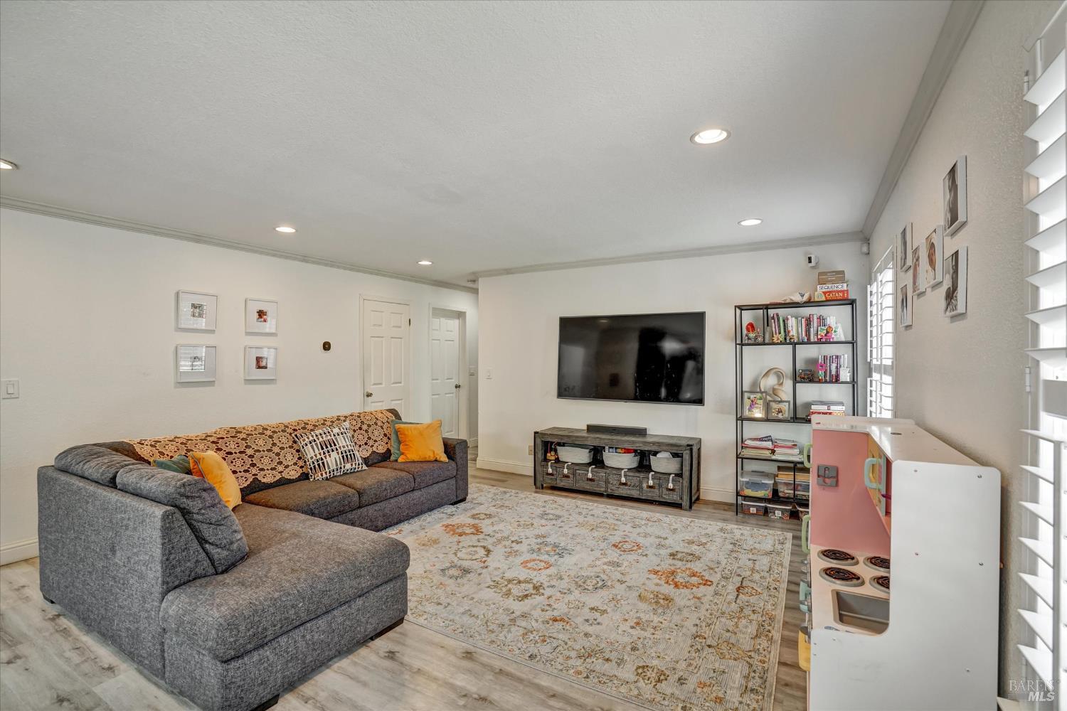 Detail Gallery Image 17 of 48 For 683 Chardonnay Dr, Fremont,  CA 94539 - 4 Beds | 3 Baths