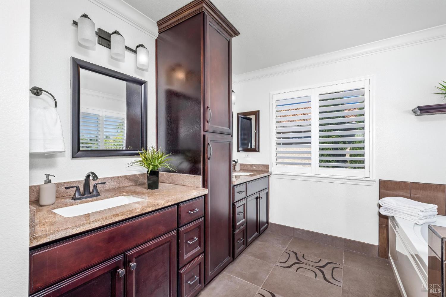 Detail Gallery Image 35 of 64 For 1101 Wildplum Ct, Vacaville,  CA 95687 - 6 Beds | 3 Baths