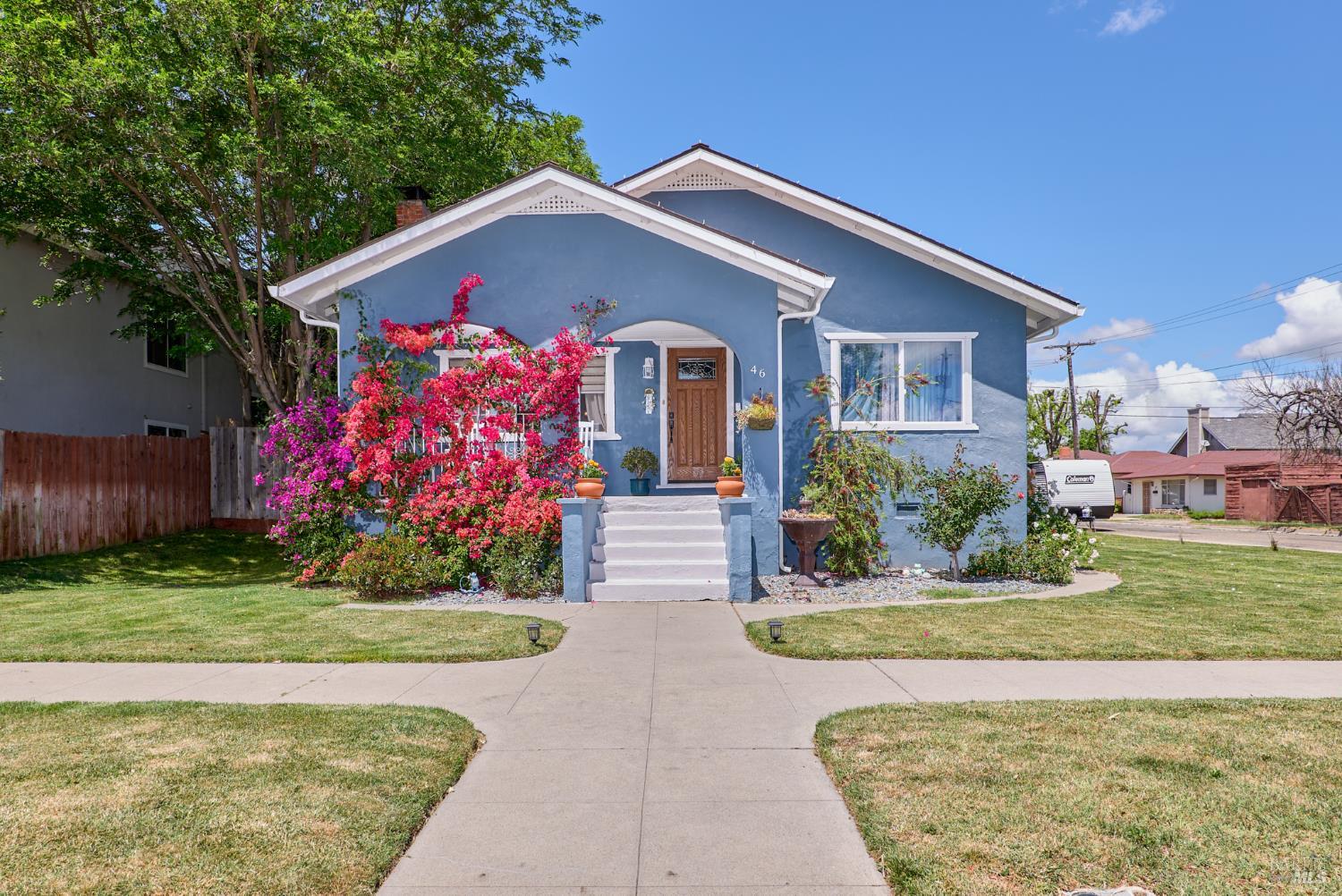 Detail Gallery Image 1 of 28 For 46 N 4th St, Rio Vista,  CA 94571 - 2 Beds | 1/1 Baths