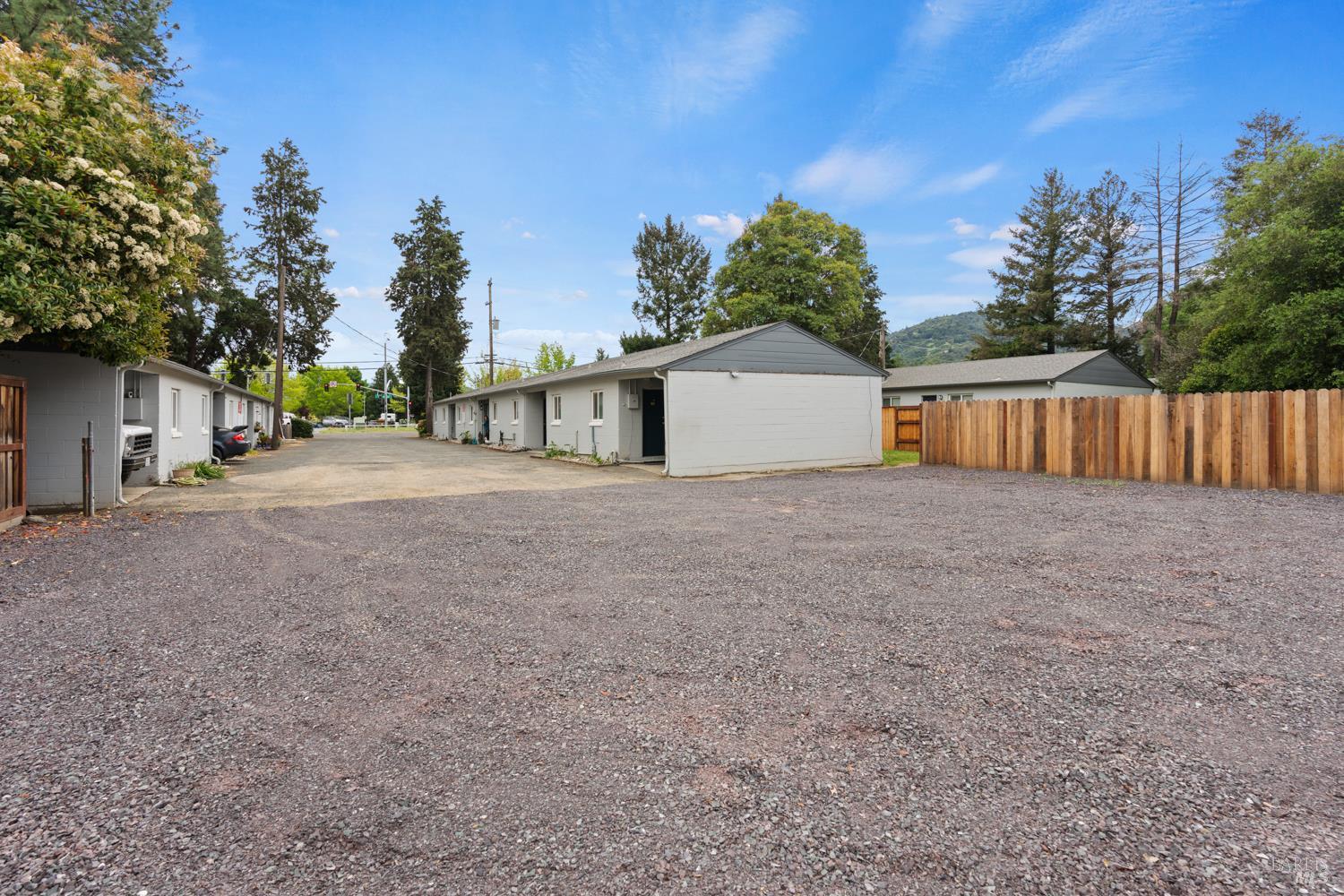 Detail Gallery Image 8 of 18 For 560 Talmage Rd, Ukiah,  CA 95482 - – Beds | – Baths