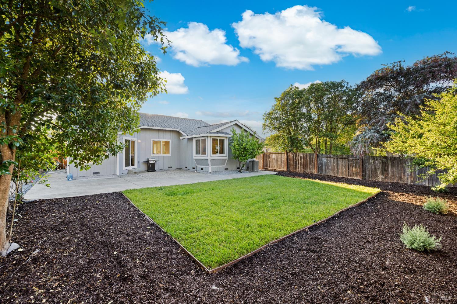 Detail Gallery Image 19 of 23 For 2410 Pinercrest Dr, Santa Rosa,  CA 95403 - 3 Beds | 2 Baths