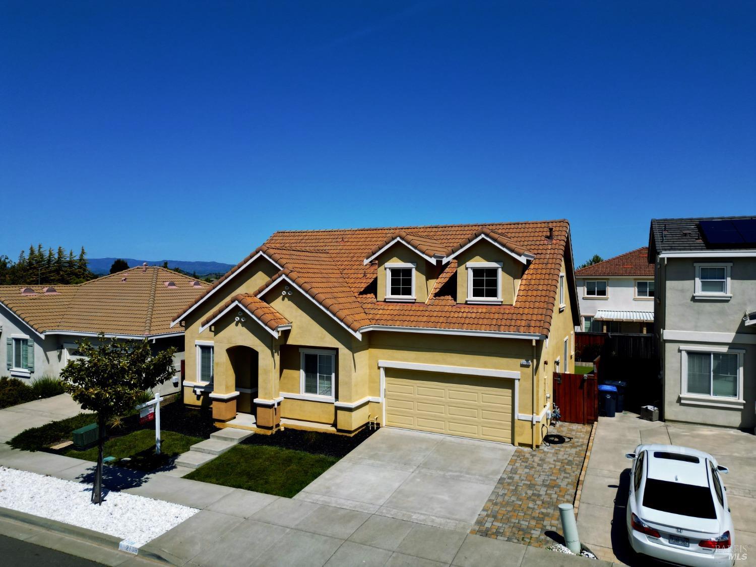 Detail Gallery Image 18 of 64 For 2108 Westphalian Dr, Fairfield,  CA 94534 - 5 Beds | 3 Baths