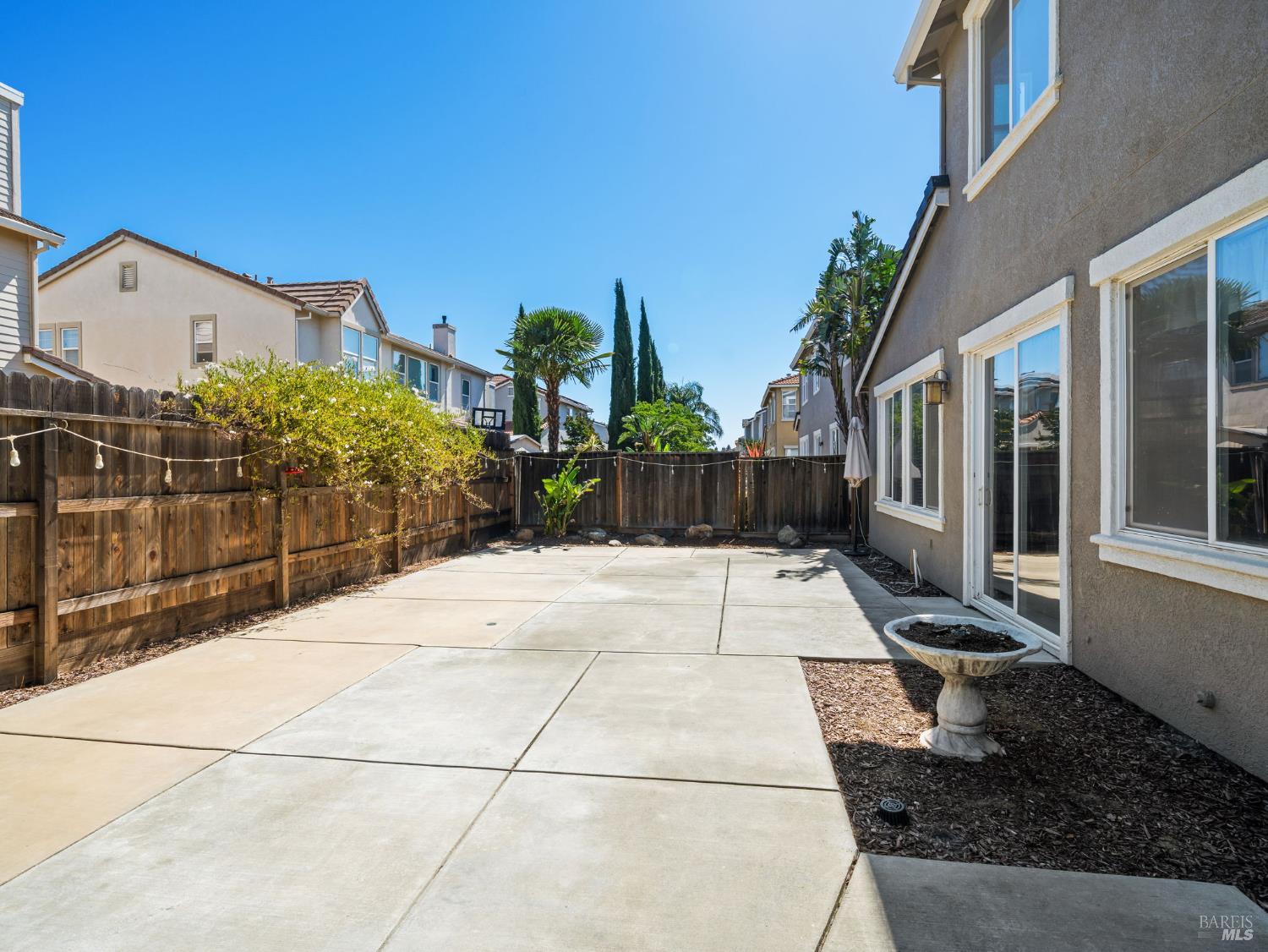 Detail Gallery Image 7 of 72 For 630 Purple Martin Dr, Vacaville,  CA 95687 - 5 Beds | 3/1 Baths