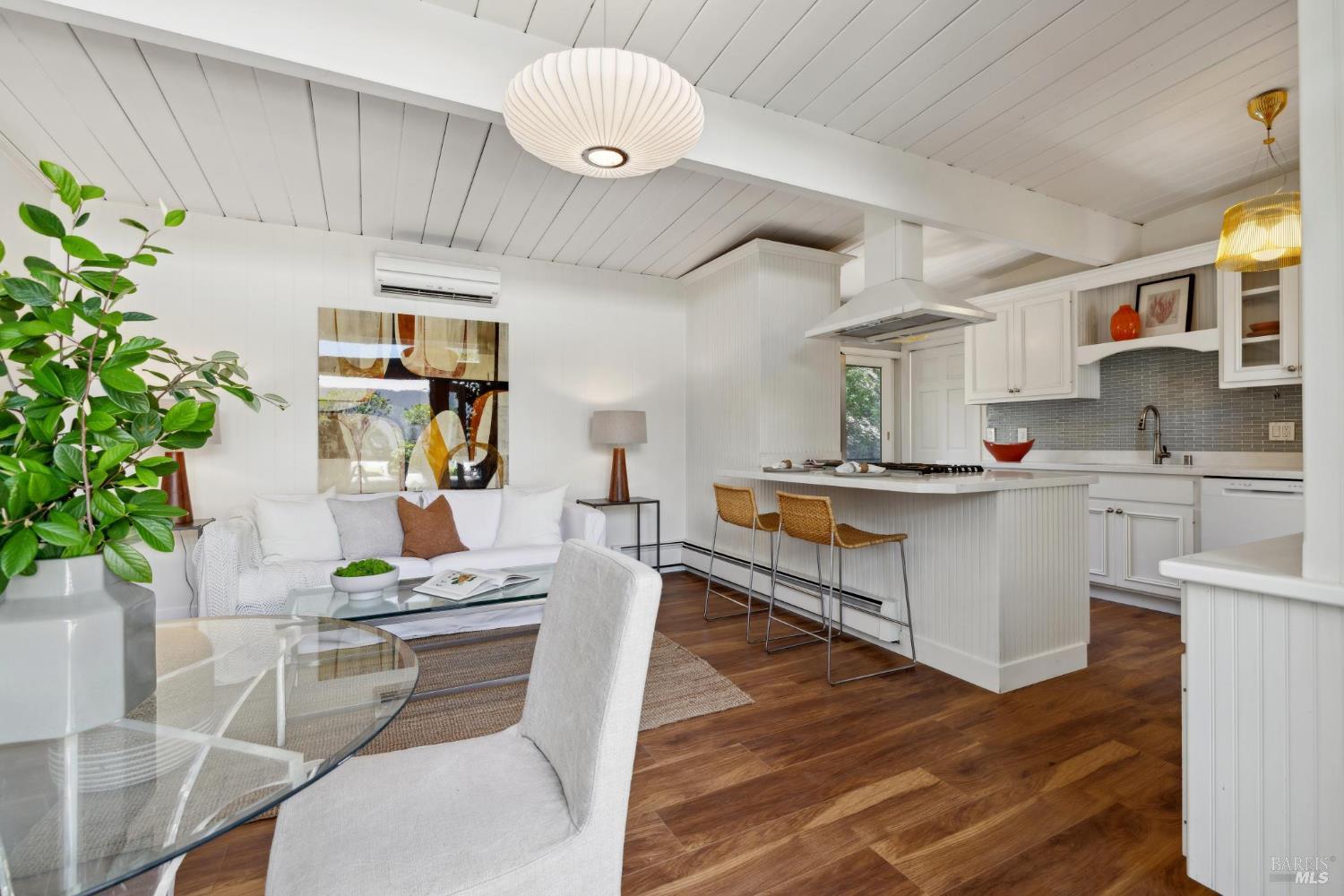 Detail Gallery Image 31 of 52 For 100 De La Guerra Rd, San Rafael,  CA 94903 - 4 Beds | 2 Baths