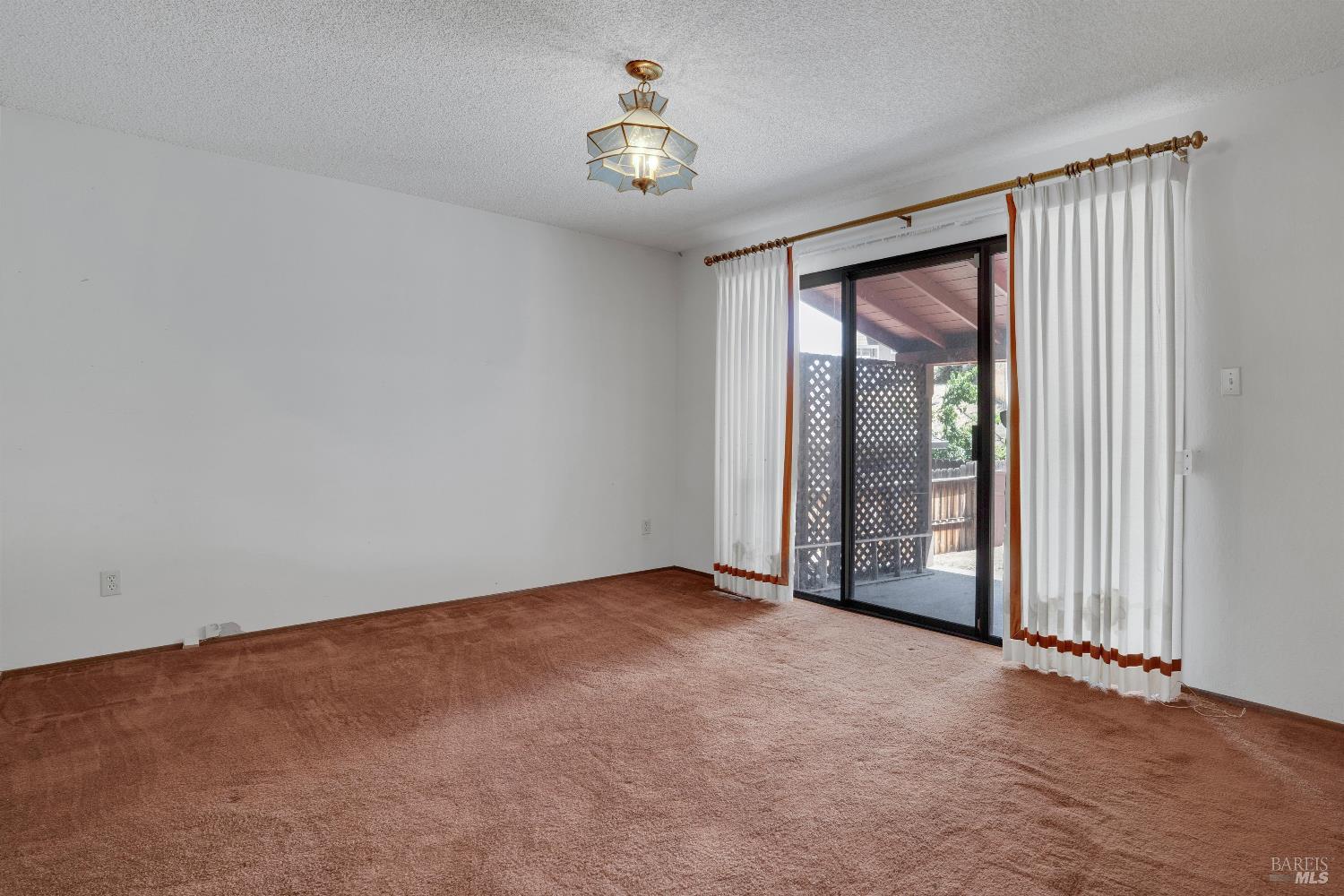 Detail Gallery Image 20 of 45 For 4009 Rimrock Dr, Antioch,  CA 94509 - 4 Beds | 2/1 Baths