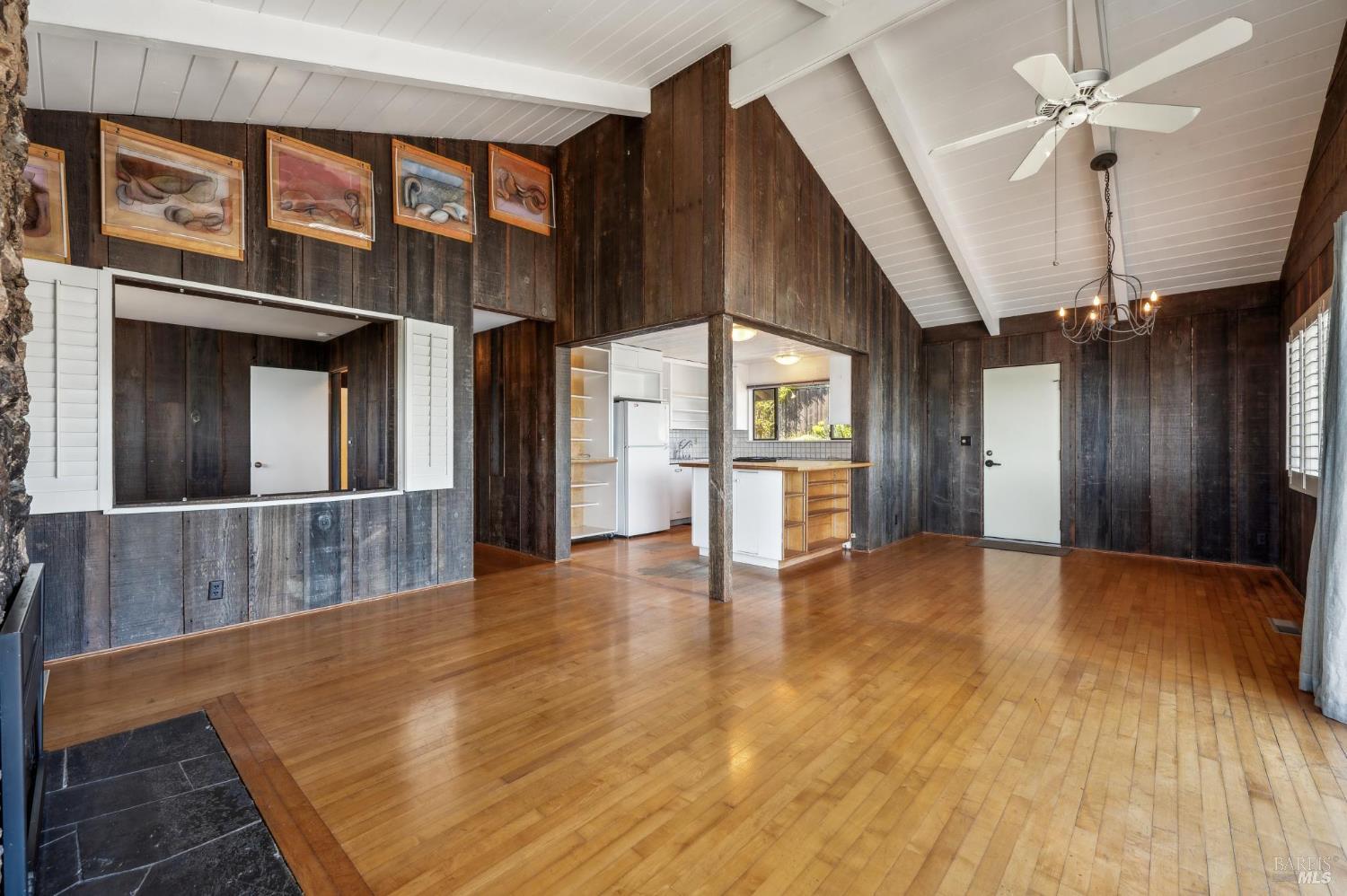 Detail Gallery Image 23 of 52 For 71 Crescente Ave, Bolinas,  CA 94924 - 3 Beds | 2 Baths