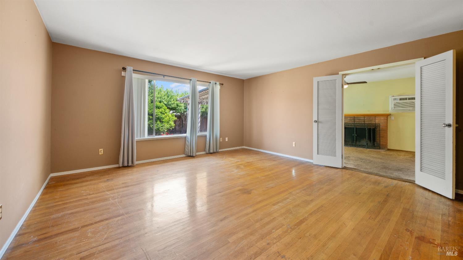 Detail Gallery Image 6 of 33 For 840 Newgate Way, Dixon,  CA 95620 - 3 Beds | 2 Baths