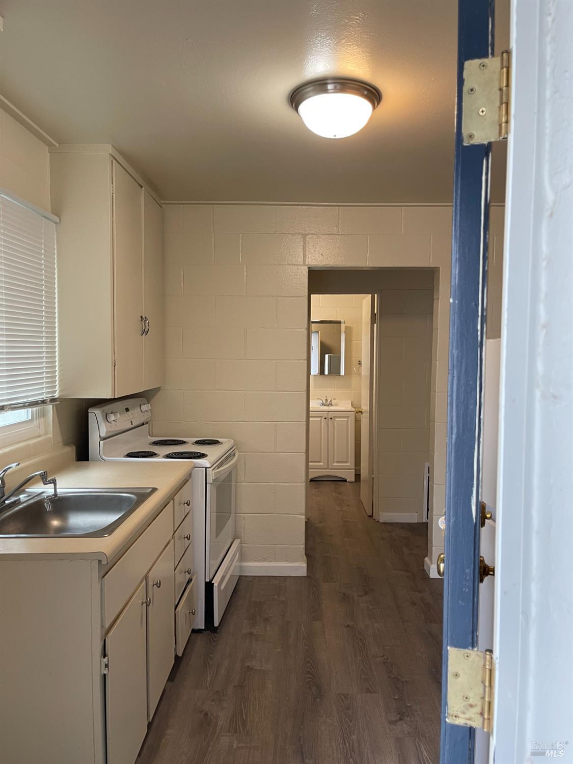 Detail Gallery Image 12 of 18 For 560 Talmage Rd, Ukiah,  CA 95482 - – Beds | – Baths