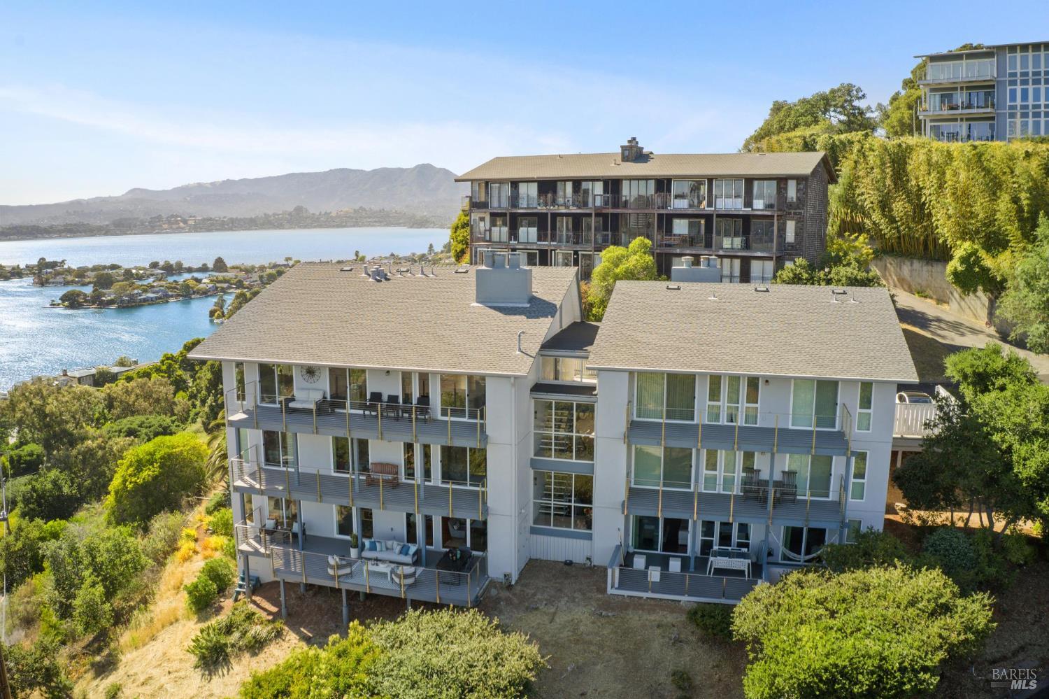Detail Gallery Image 40 of 46 For 15 Harbor Oak Dr #12,  Tiburon,  CA 94920 - 2 Beds | 2 Baths