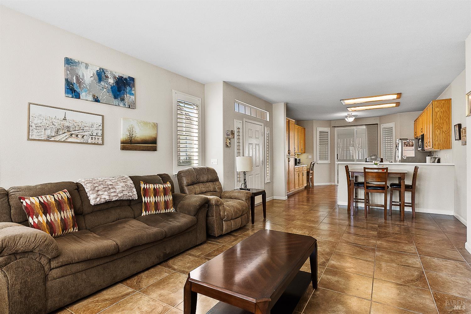 Detail Gallery Image 6 of 30 For 714 Cherry Hills Ln, Rio Vista,  CA 94571 - 2 Beds | 2 Baths
