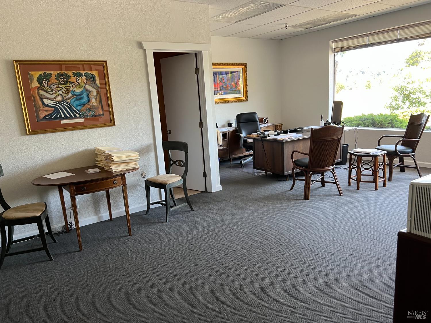 Detail Gallery Image 6 of 8 For 980 Magnolia Ave #8,  Larkspur,  CA 94939 - – Beds | – Baths