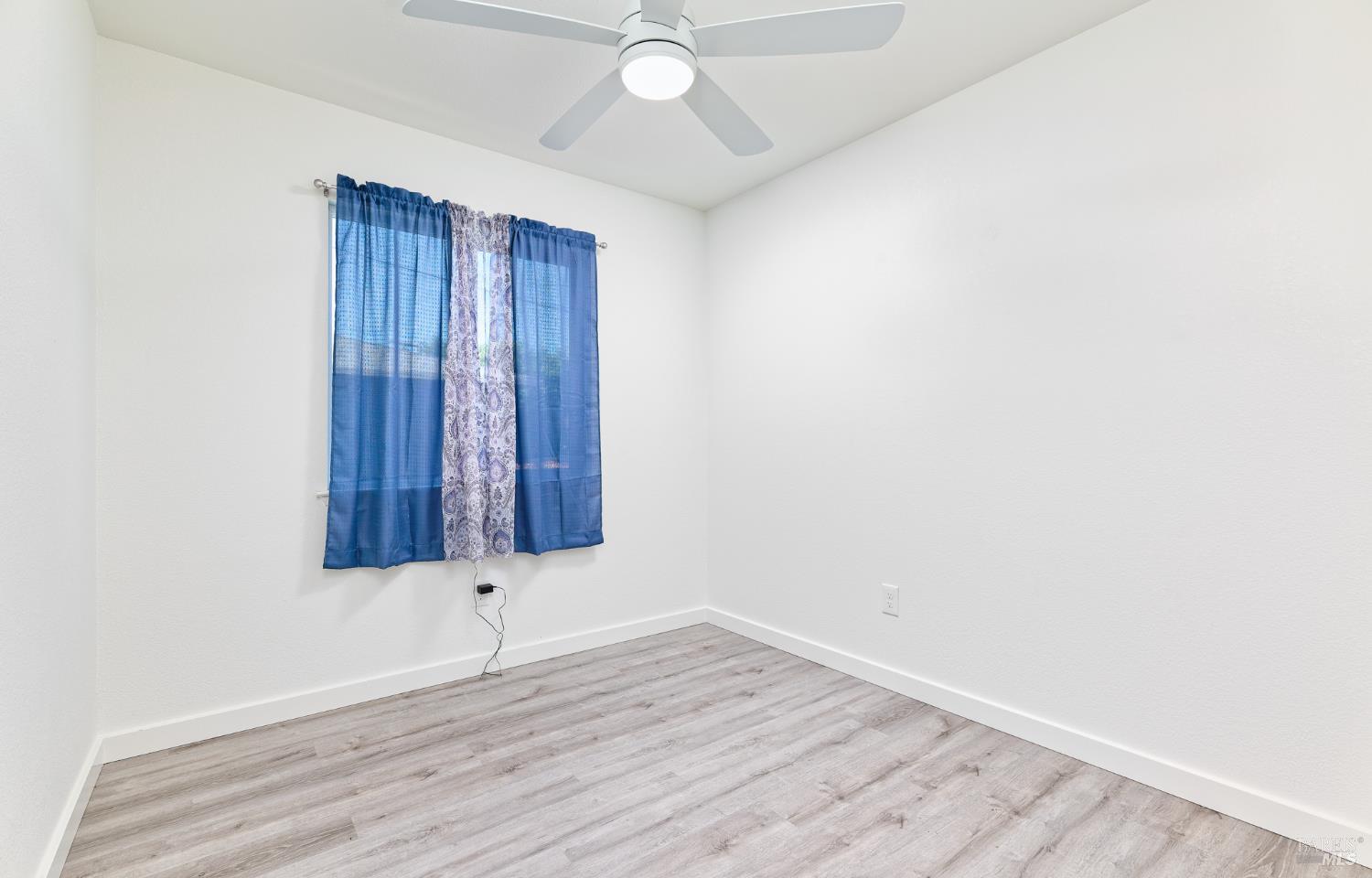 Detail Gallery Image 11 of 19 For 1282 Lindberg Ln, Petaluma,  CA 94954 - 4 Beds | 1/1 Baths